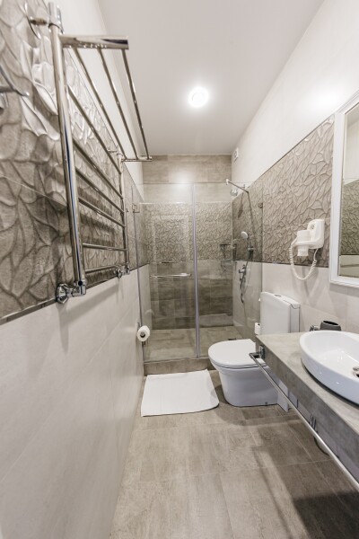 Отель "Monarch"