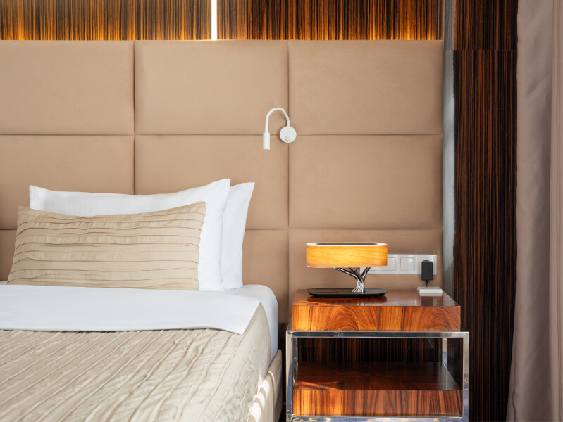 V Hotel&Rooftop lounge - photo 4