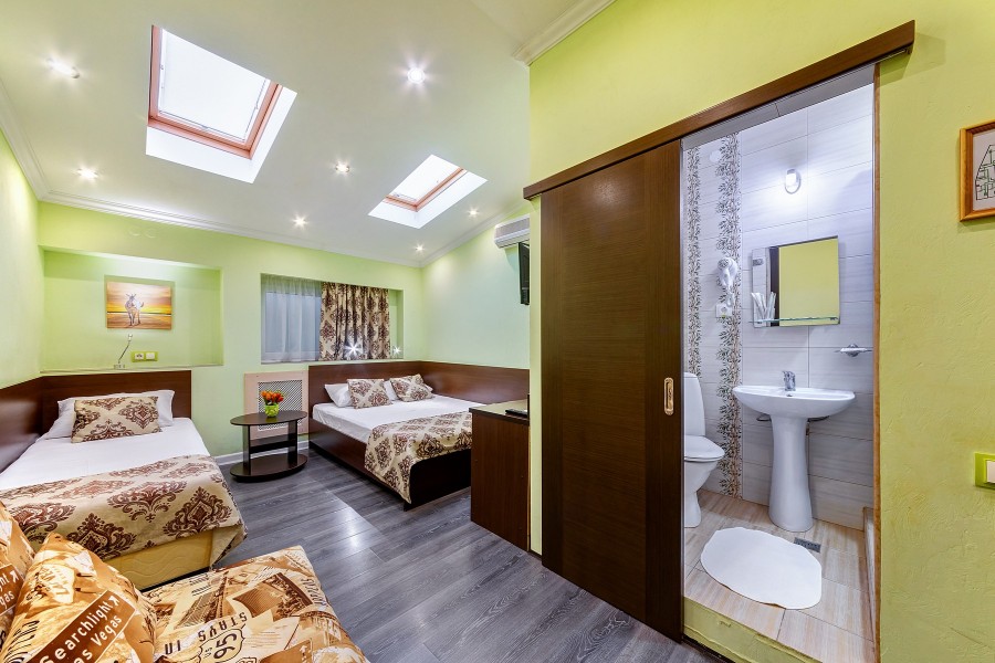 Отель "Людмила"