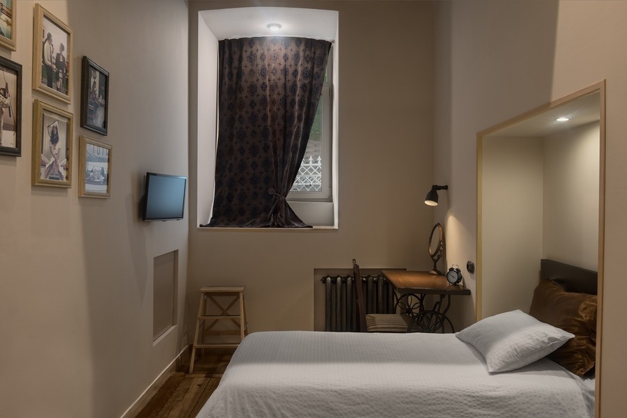 Brick Walls Hotel - photo 5